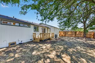 172 Sandlewood Dr, Medford, OR 97501 - Photo 29