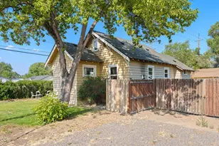 342 W Antler Ave, Redmond, OR 97756 - Photo 3