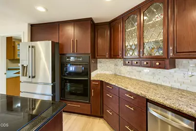 808 Pompadour Drive, Ashland, OR 97520 - Photo 31