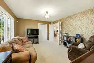 808 Pompadour Dr, Ashland, OR 97520 - Photo 41