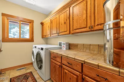 6570 Old Fort Road, Klamath Falls, OR 97601 - Photo 21