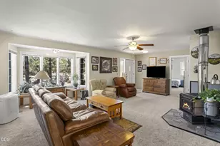16664 Pine Tree Ln, Sisters, OR 97759 - Photo 5