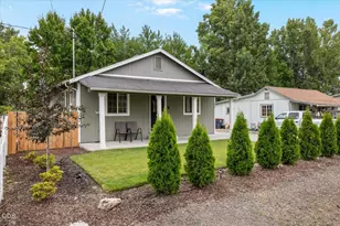 313 Berrydale Ave, Medford, OR 97501 - Photo 1