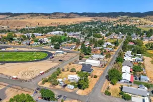 1050 S Bridge St, Prairie City, OR 97869 - Photo 33