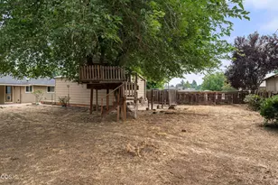 110 Victoria Way, Central Point, OR 97502 - Photo 27