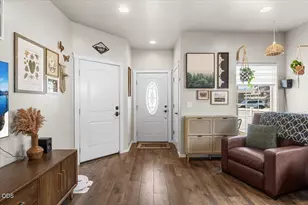 1084 Katie Mae Dr, Medford, OR 97501 - Photo 5