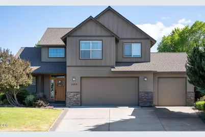 2108 NW Sterling Avenue, Redmond, OR 97756 - Photo 1