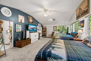 6918 Redwood Hwy, Grants Pass, OR 97527 - Photo 13