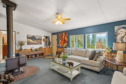 6918 Redwood Highway, Grants Pass, OR 97527 - Photo 5
