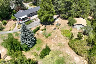 235 Larkin Rd, Grants Pass, OR 97527 - Photo 47