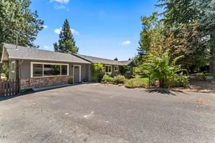 235 Larkin Rd, Grants Pass, OR 97527 - Photo 43
