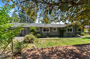 235 Larkin Rd, Grants Pass, OR 97527 - Photo 1