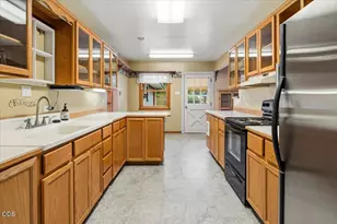 2586 SW 27th St, Redmond, OR 97756 - Photo 13