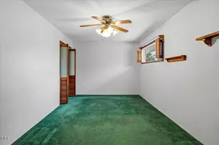 2586 SW 27th St, Redmond, OR 97756 - Photo 27