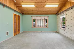 2586 SW 27th St, Redmond, OR 97756 - Photo 23