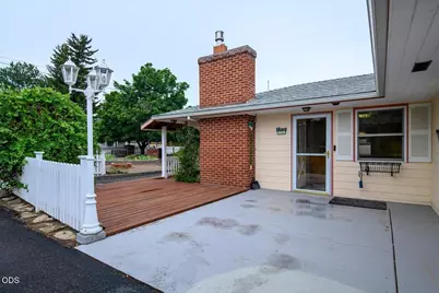 2586 SW 27th Street, Redmond, OR 97756 - Photo 3
