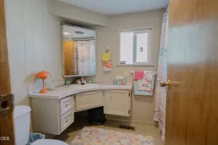 22071 Or-62, Shady Cove, OR 97539 - Photo 29