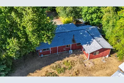 2211 Dick George Road, Cave Junction, OR 97523 - Photo 33