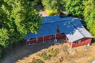 2211 Dick George Rd, Cave Junction, OR 97523 - Photo 33