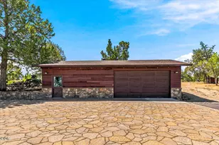 9380 NW Poplar Ct, Redmond, OR 97756 - Photo 7