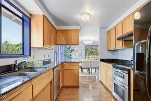 1111 Oak St, Ashland, OR 97520 - Photo 17
