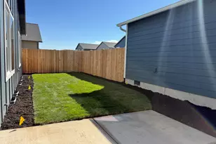 553 NE Mitchell St, Madras, OR 97741 - Photo 33