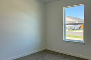 553 NE Mitchell St, Madras, OR 97741 - Photo 31