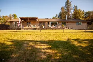 2990 S River Rd, Grants Pass, OR 97527 - Photo 21