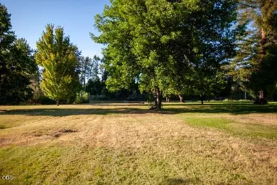 2990 S River Road, Grants Pass, OR 97527 - Photo 33