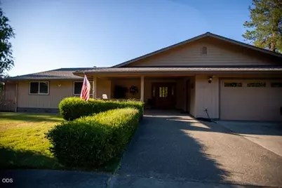 2990 S River Road, Grants Pass, OR 97527 - Photo 3