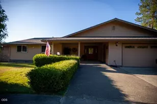2990 S River Rd, Grants Pass, OR 97527 - Photo 3