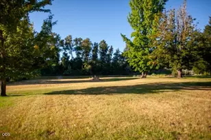 2990 S River Rd, Grants Pass, OR 97527 - Photo 31