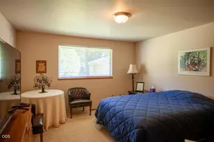 2990 S River Rd, Grants Pass, OR 97527 - Photo 17