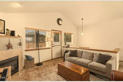 438 NW 19th #UNIT 55, Redmond, OR 97756 - Photo 3