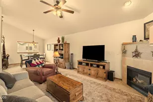 438 NW 19th, Redmond, OR 97756 - Photo 5