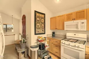 438 NW 19th, Redmond, OR 97756 - Photo 11