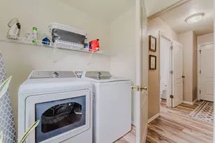 61055 Borden Dr, Bend, OR 97702 - Photo 15