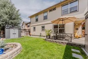61055 Borden Dr, Bend, OR 97702 - Photo 29