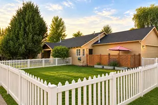 61367 Woodbury Ln, Bend, OR 97702 - Photo 15