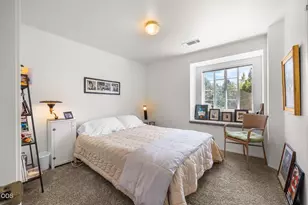 1926 NE Sams Loop, Bend, OR 97701 - Photo 21