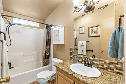 21 Brophy Way #UNIT 19, Shady Cove, OR 97539 - Photo 17