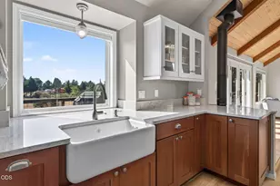 60835 Jennings Rd, Bend, OR 97702 - Photo 13