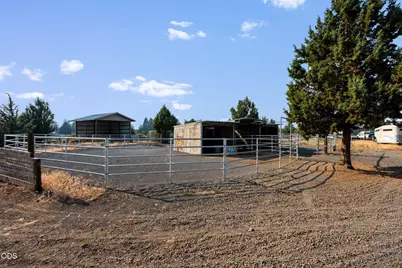 60835 Jennings Road, Bend, OR 97702 - Photo 39