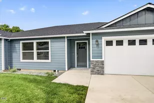 2981 Stonebrook Dr, Medford, OR 97504 - Photo 3