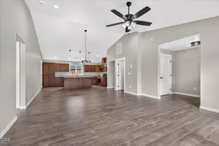 2981 Stonebrook Dr, Medford, OR 97504 - Photo 5