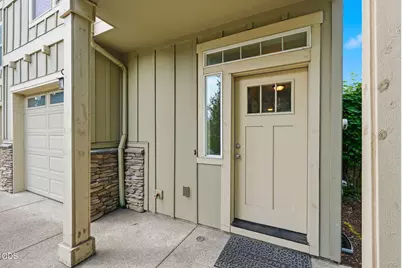 1055 SE Leonel Lane, Bend, OR 97702 - Photo 3