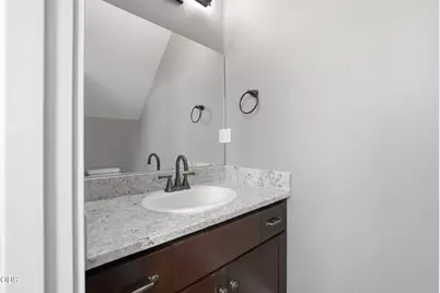 1055 SE Leonel Lane, Bend, OR 97702 - Photo 5