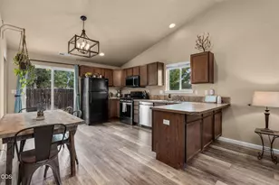 2620 NE 3rd St, Redmond, OR 97756 - Photo 11