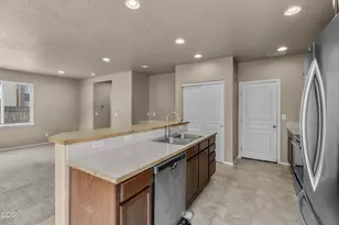 118 N Cottage Ln, Sisters, OR 97759 - Photo 11