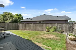 2783 Parkwood Village Ln, Central Point, OR 97502 - Photo 9